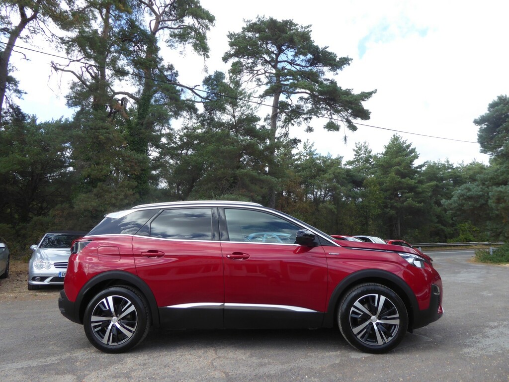 Peugeot 3008 1.5 Bluehdi Gt Line Red #5