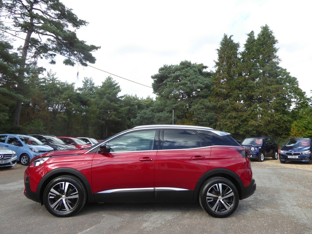 Peugeot 3008 1.5 Bluehdi Gt Line Red #2