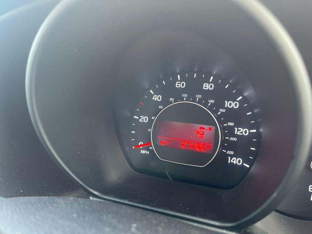 Kia Soul Hatchback Silver #13