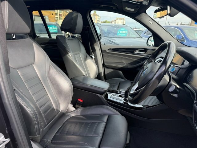 BMW iX3 80Kwh Premier Edition White #14