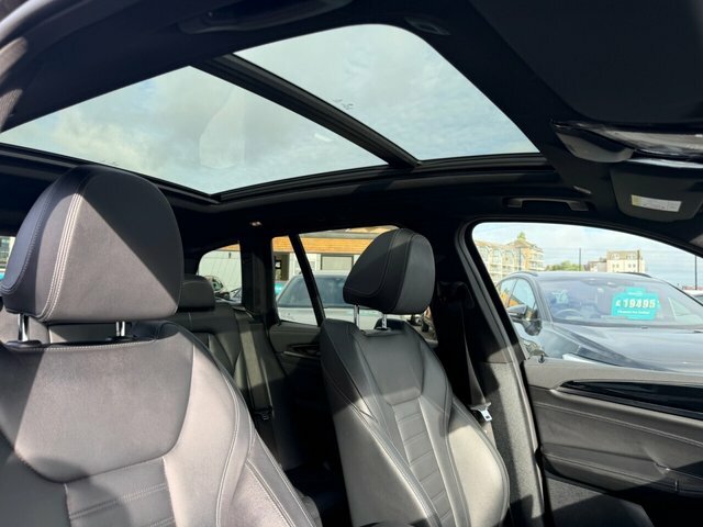BMW iX3 80Kwh Premier Edition White #11