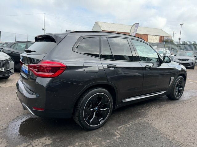 BMW iX3 80Kwh Premier Edition White #27