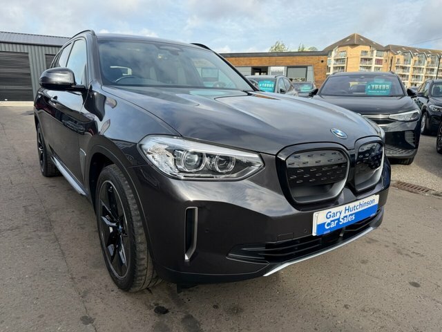 BMW iX3 80Kwh Premier Edition White #32