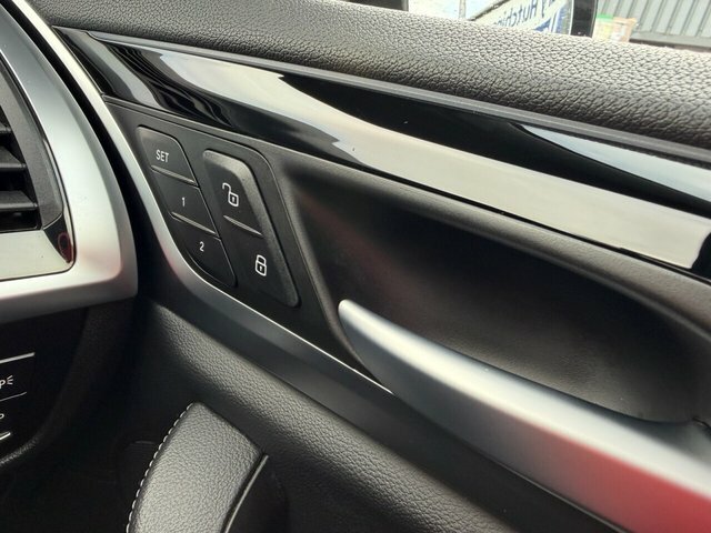BMW iX3 80Kwh Premier Edition White #18