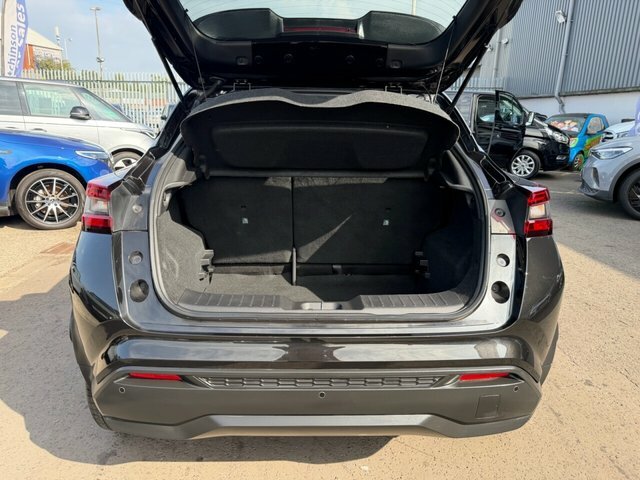 Nissan Juke 1.6 Hybrid Tekna 22022 Grey #26