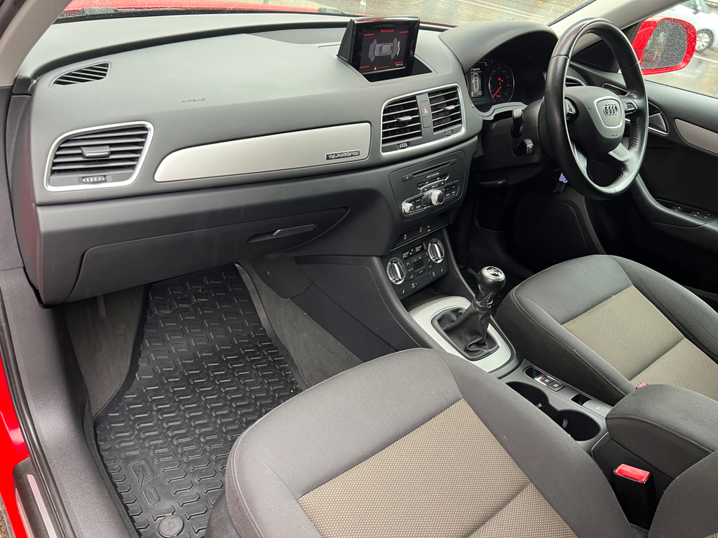 Audi Q3 Tfsi Quattro Se Red #5
