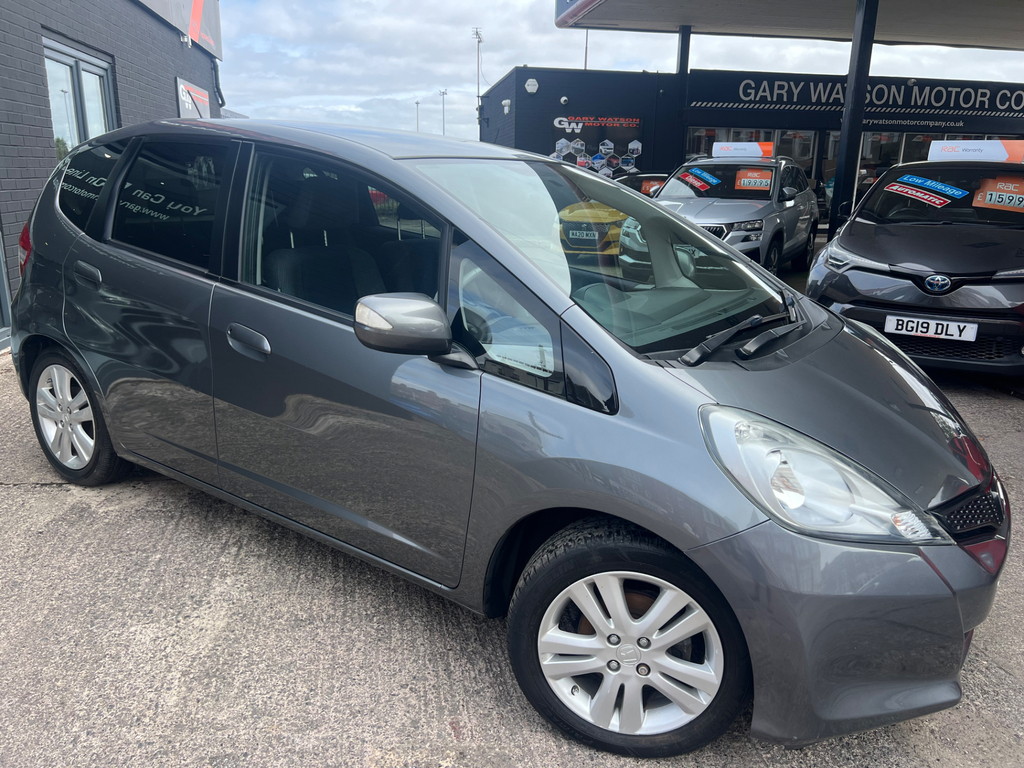 Honda Jazz I-vtec Es Plus Grey