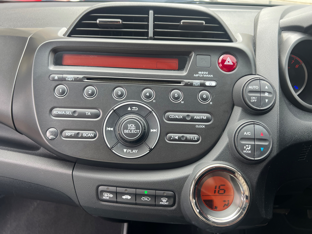 Honda Jazz I-vtec Es Plus Blue #9