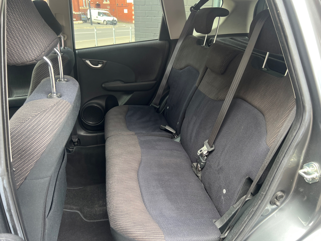 Honda Jazz I-vtec Es Plus Grey #6