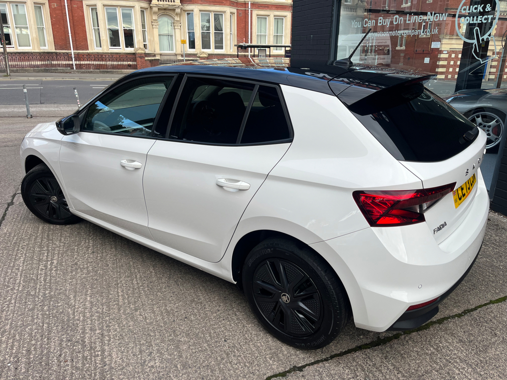 Skoda Fabia Colour Edition Tsi Black #4