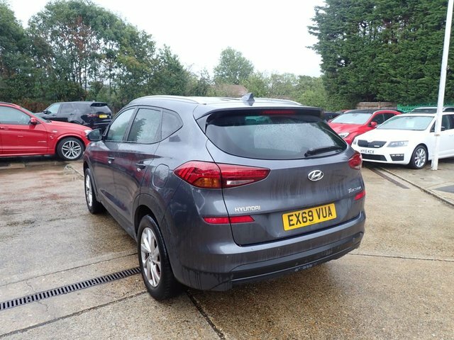 Hyundai Tucson 1.6 Gdi Se Nav Suv Euro 6 Ss Grey #3