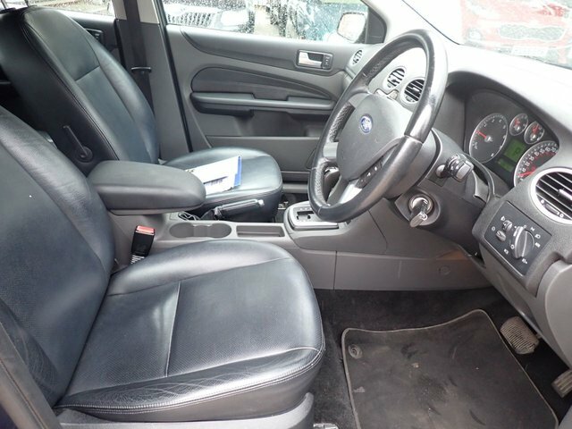 Ford Focus 1.6L Sport 100 Bhp Blue #5