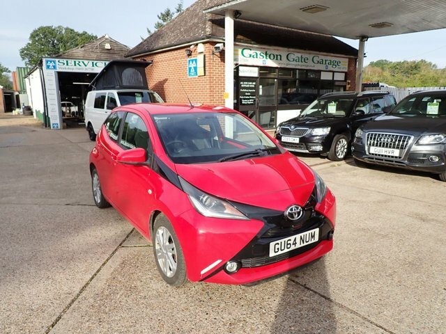 Toyota Aygo 1.0 Vvt-i X-pression Hatchback E Red