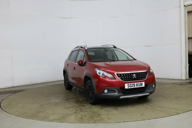 Peugeot 2008 Puretech Allure Premium Suv Red #4