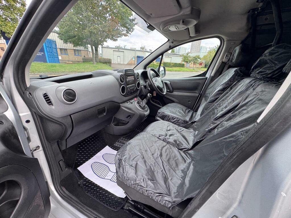 Citroen Berlingo White #19