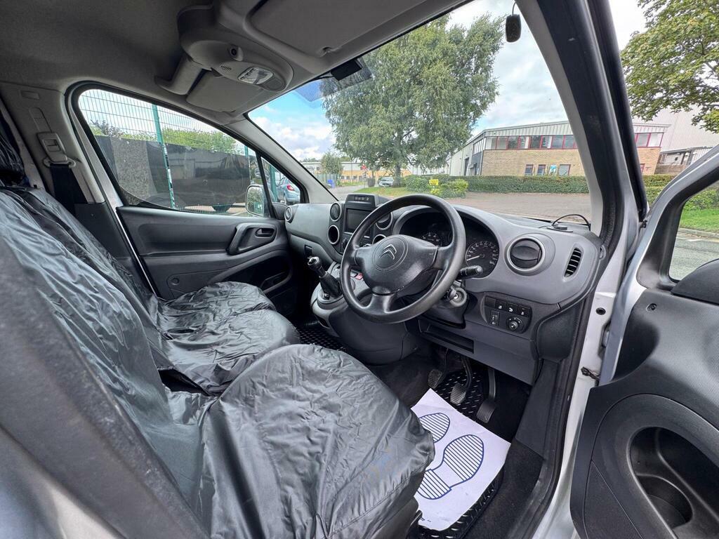 Citroen Berlingo White #21
