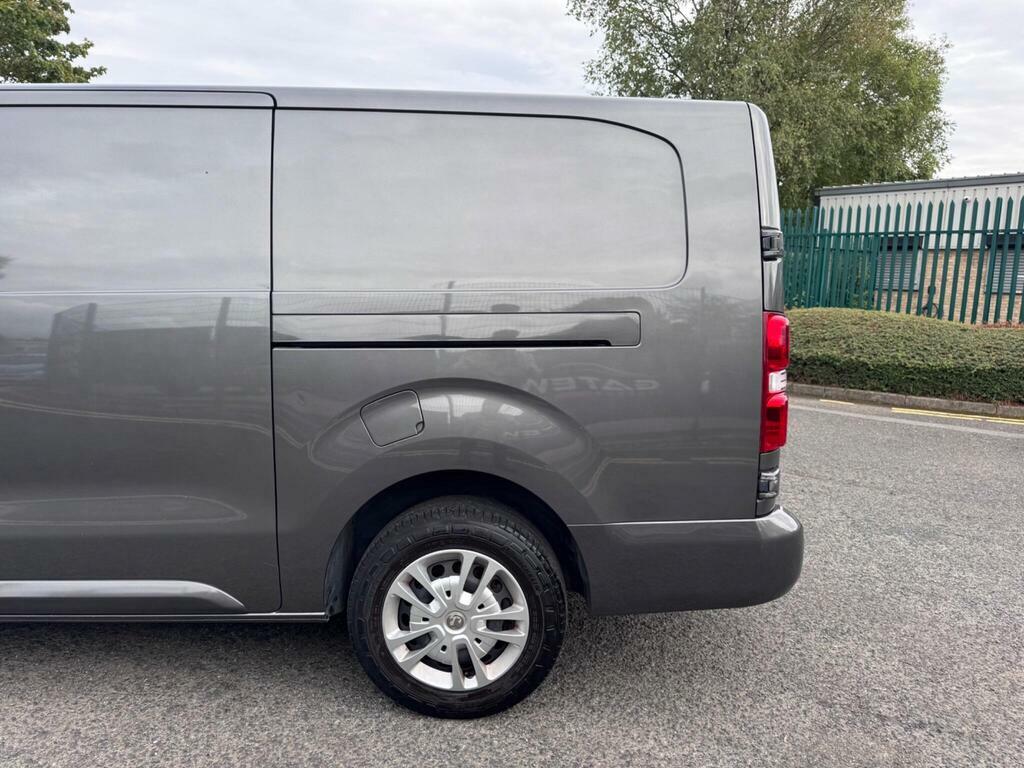 Vauxhall Vivaro 2.0 Turbo D 3100 Sportive L2 H1 Euro 6 S S Grey #6
