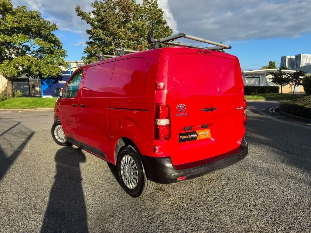 Toyota PROACE 2.0D Icon Medium Panel Van Mwb Euro 6 Red #6