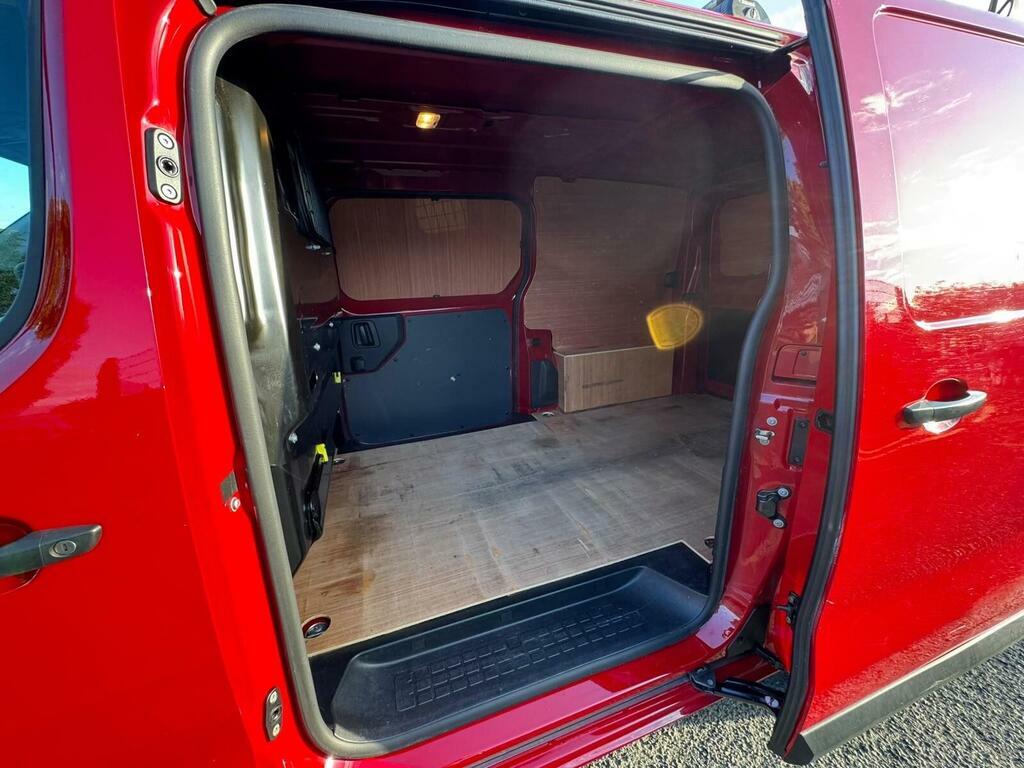 Toyota PROACE 2.0D Icon Medium Panel Van Mwb Euro 6 Red #5