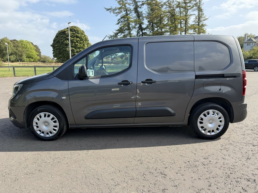 Vauxhall Combo Panel Van 1.5 Turbo D 2000 Sportive 202069 Grey #4