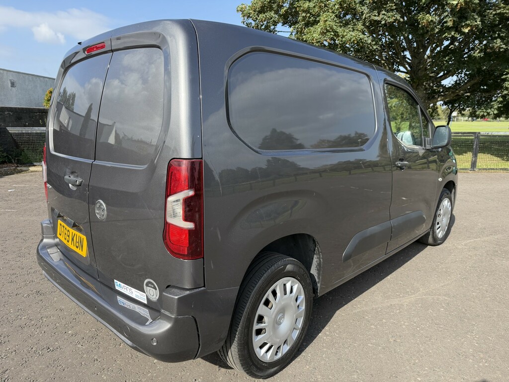Vauxhall Combo L1 2300 1.6 Sportive Euro6 100Ps #7