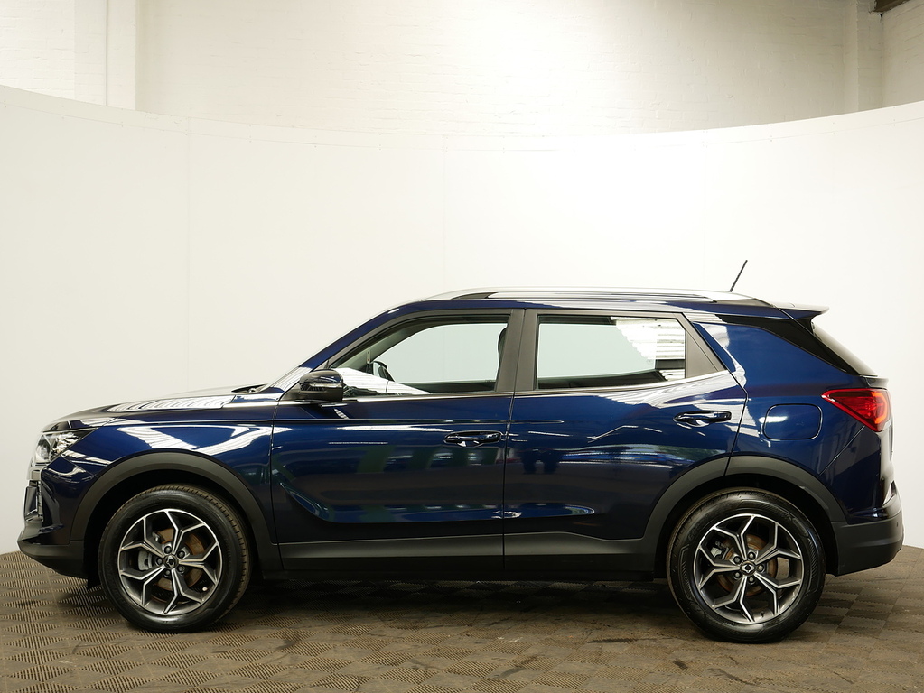 SsangYong Korando Ventura Blue #5