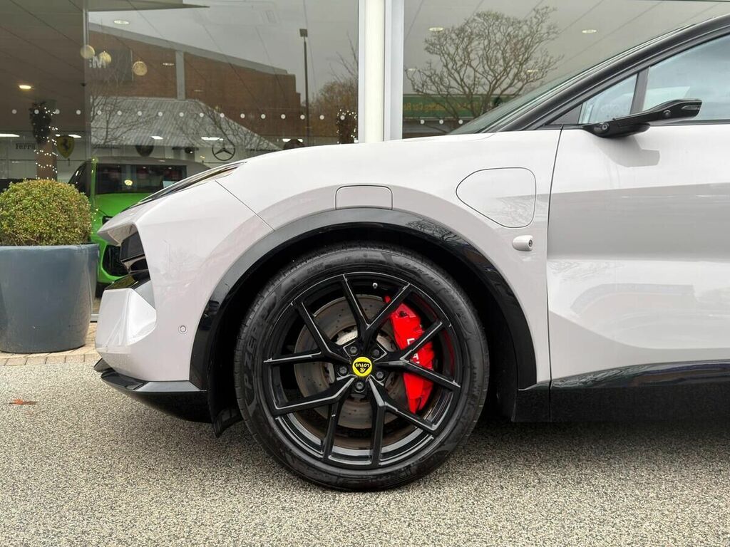 Lotus Eletre 112Kwh Suv 4Wd Dual Motor 611 Grey #3