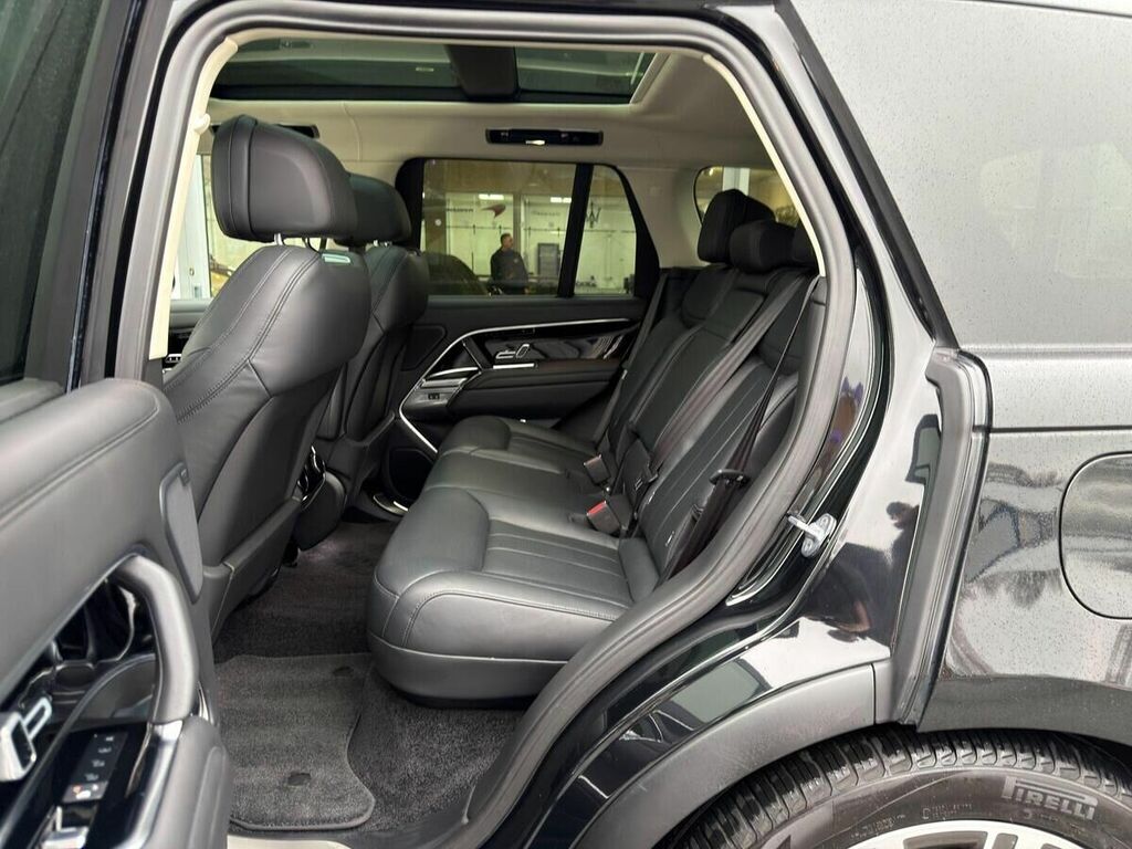 Land Rover Range Rover First Edition Black #21