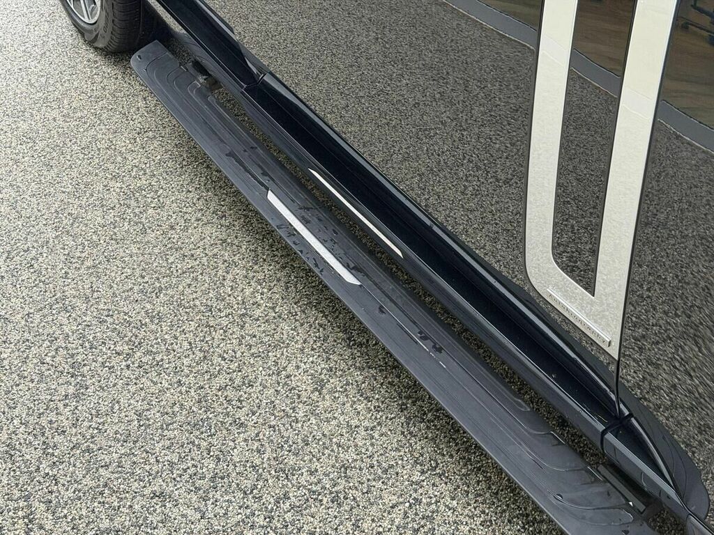 Land Rover Range Rover First Edition Black #9