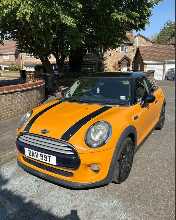 Mini Hatch 1.5 Cooper D Euro 6 Ss Orange #2