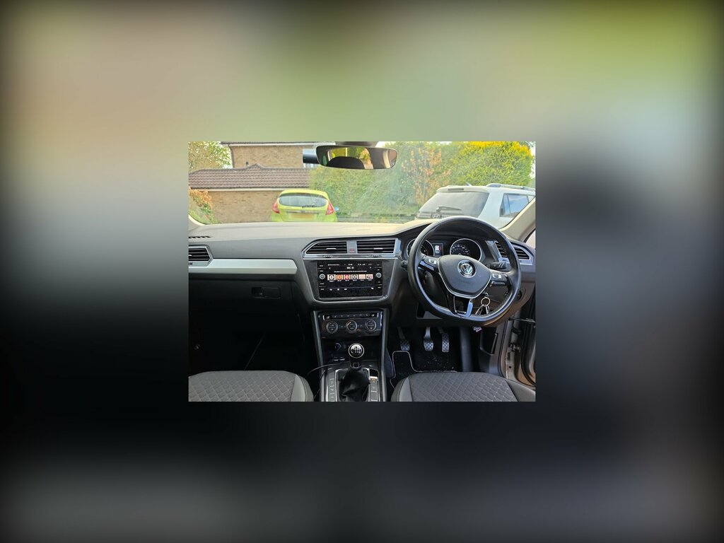 Volkswagen Tiguan 1.4 Tsi Se Navigation Suv Euro 6 Silver #3