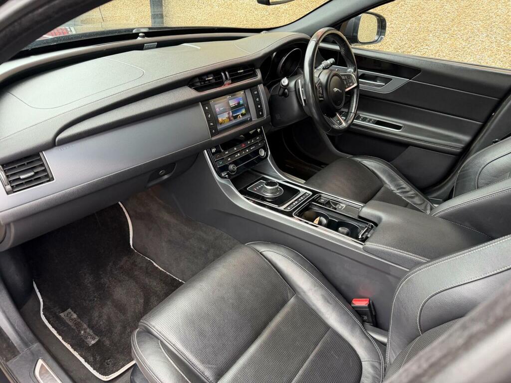 Jaguar XF 2.0 Portfolio 177 Bhp Black #20