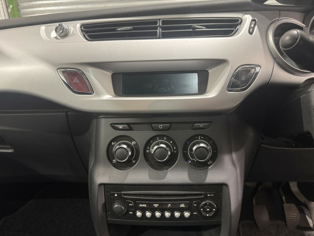 Citroen C3 Hatchback Green #18