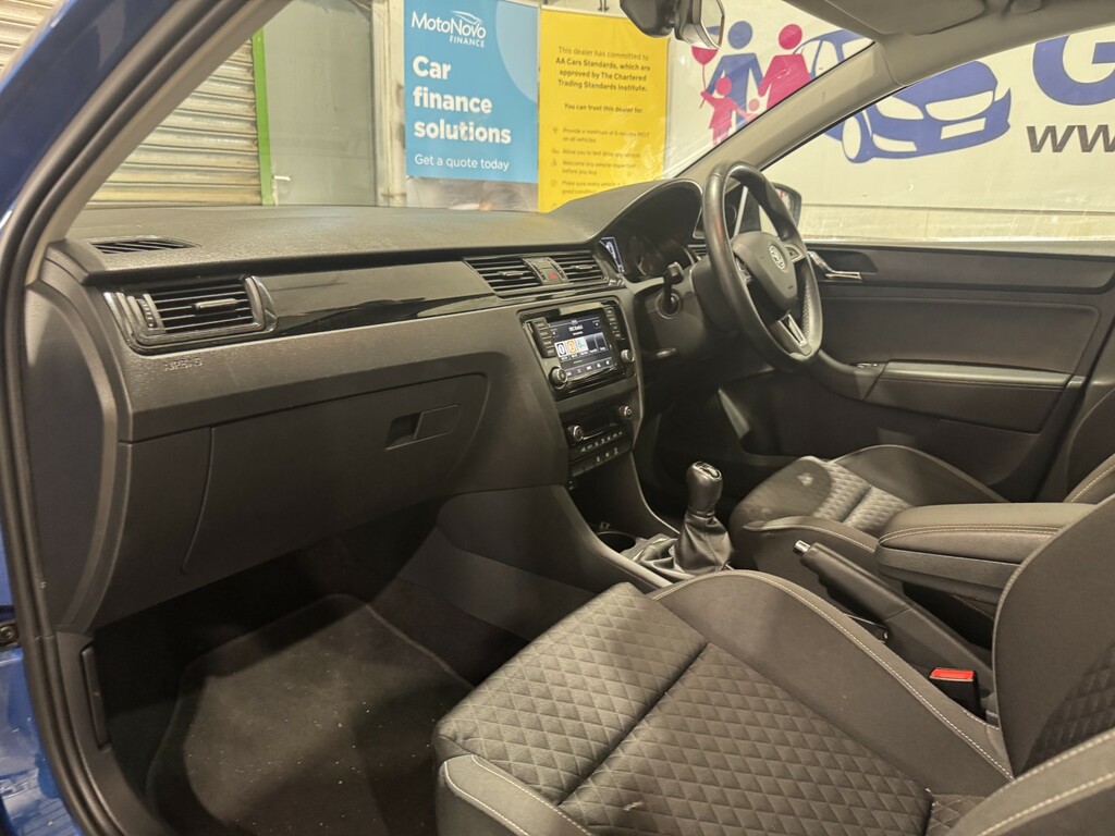 Skoda Rapid Spaceback Se Sport Blue #32