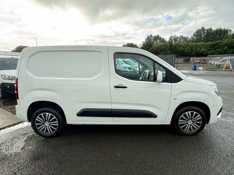 Vauxhall Combo 1.5 Combo 2300 White #5