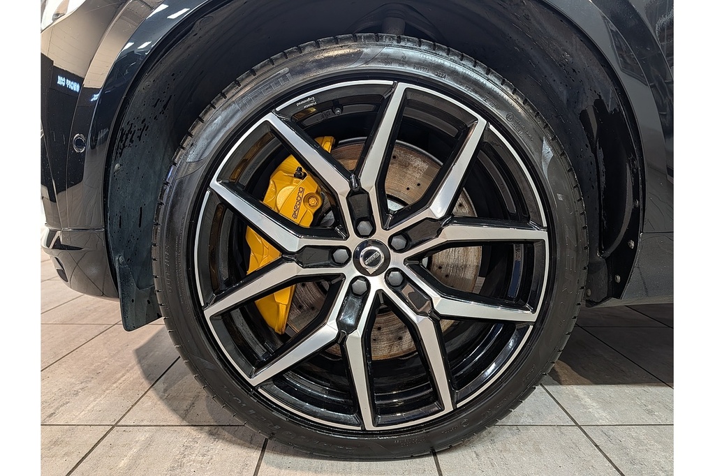 Volvo XC60 H T8 Twin Engine Polestar Engineered YA21CKR Black #4