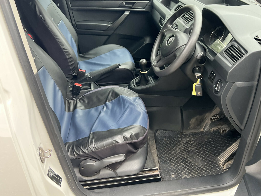 Volkswagen Caddy Startline White #20