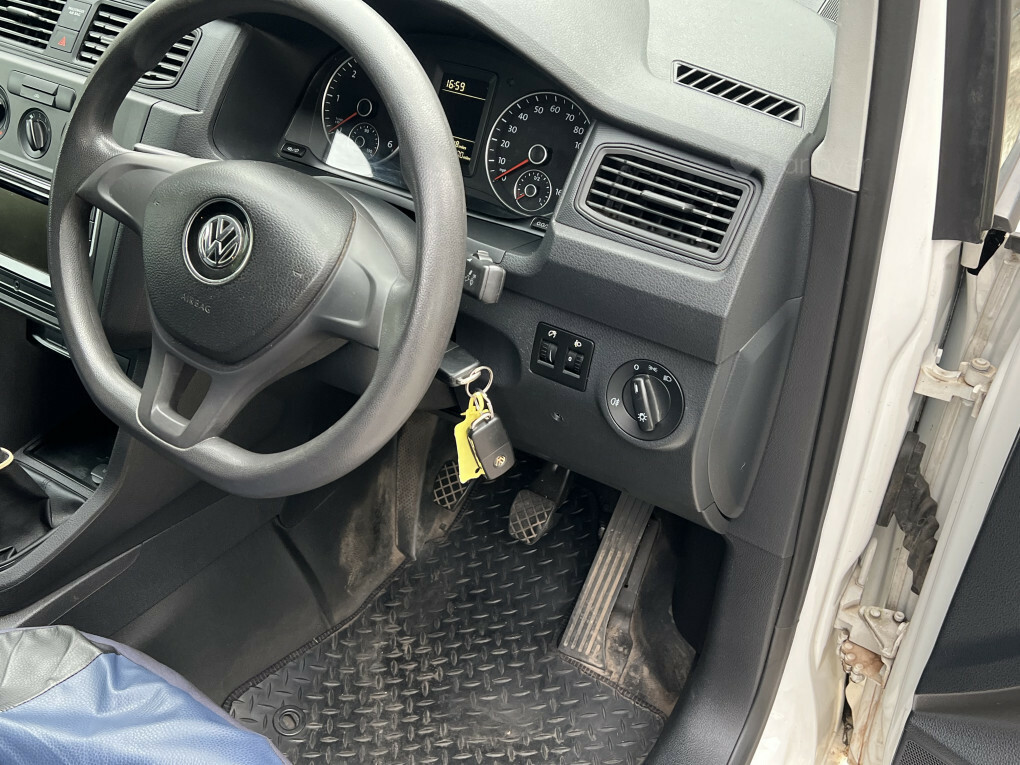 Volkswagen Caddy Startline White #25