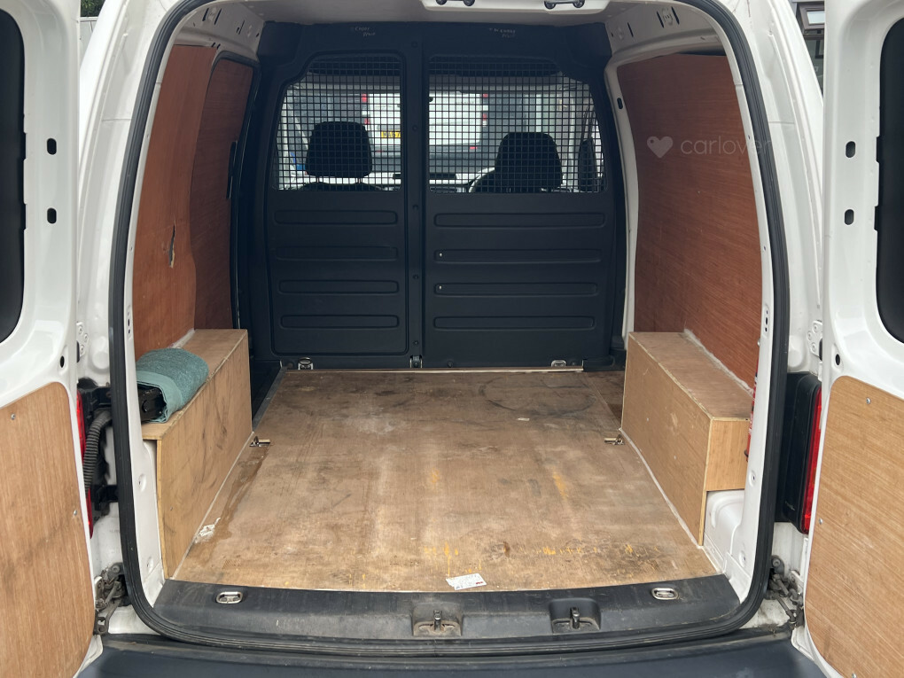 Volkswagen Caddy Startline White #7
