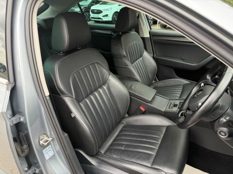 Skoda Superb 2.0Tdi Se S Silver #15
