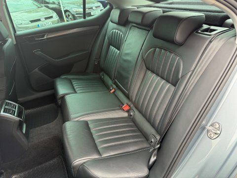 Skoda Superb 2.0Tdi Se S Silver #30