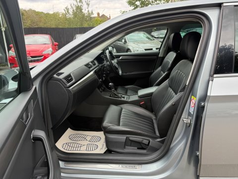 Skoda Superb 2.0Tdi Se S Silver #32