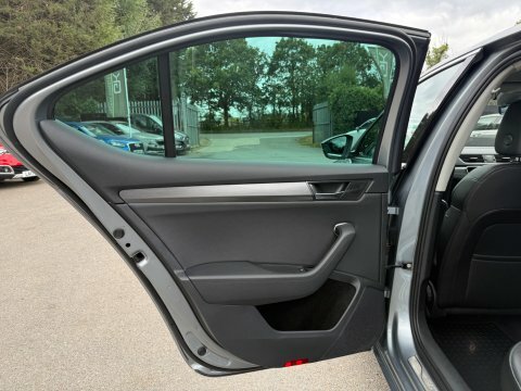 Skoda Superb 2.0Tdi Se S Silver #33