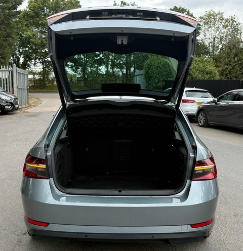 Skoda Superb 2.0Tdi Se S Silver #21