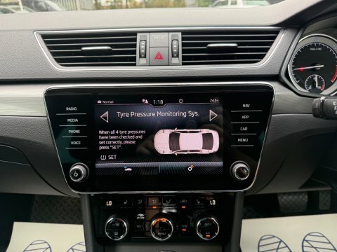Skoda Superb 2.0Tdi Se S Silver #51