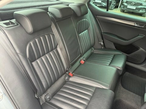 Skoda Superb 2.0Tdi Se S Silver #17
