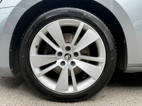 Skoda Superb 2.0Tdi Se S Silver #66