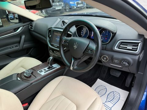Maserati Ghibli Saloon Black #15