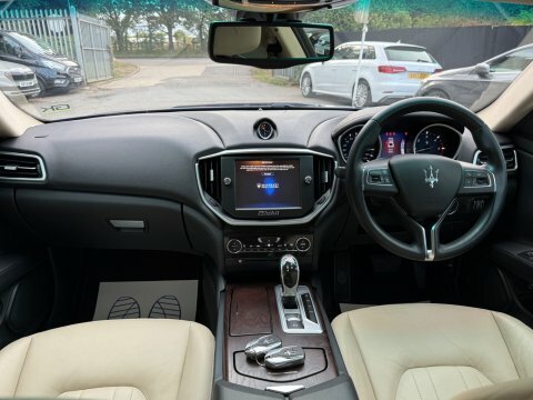 Maserati Ghibli Saloon Black #13