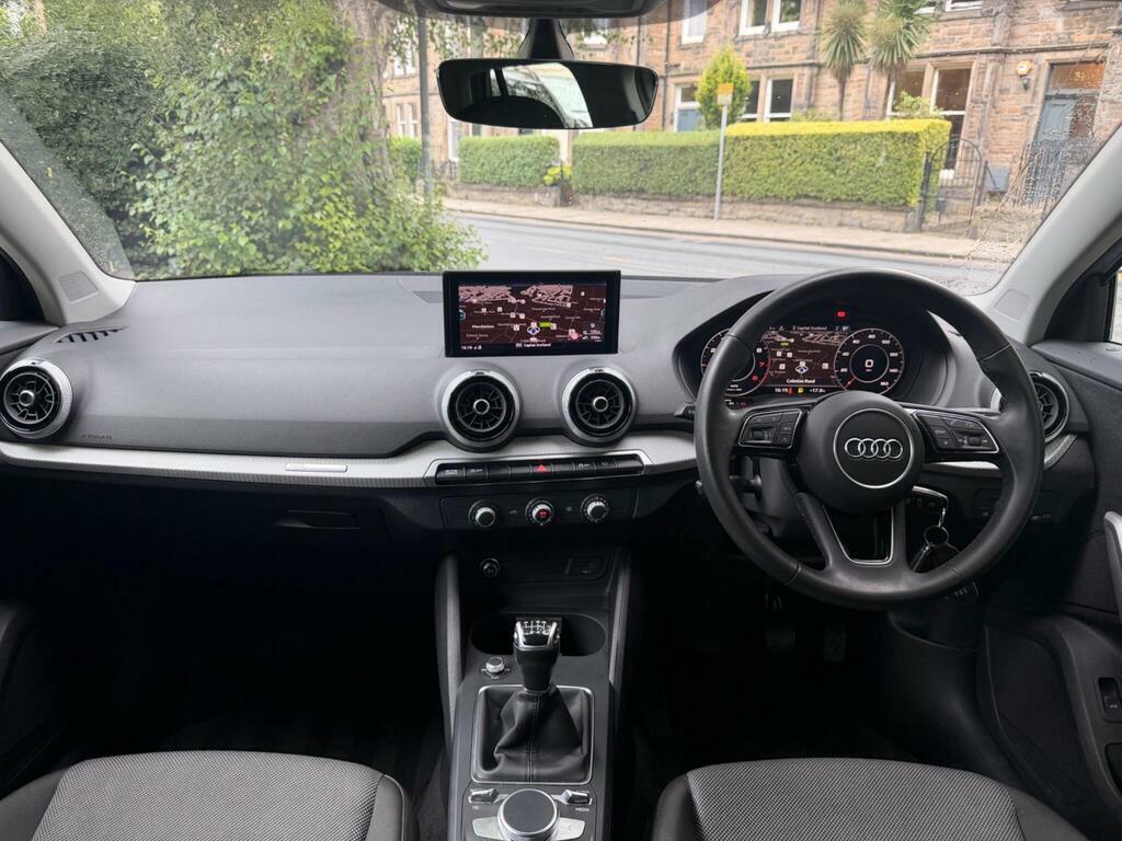 Audi Q2 Black Edition 35 Tfsi 150 Ps 6-Speed Black #11